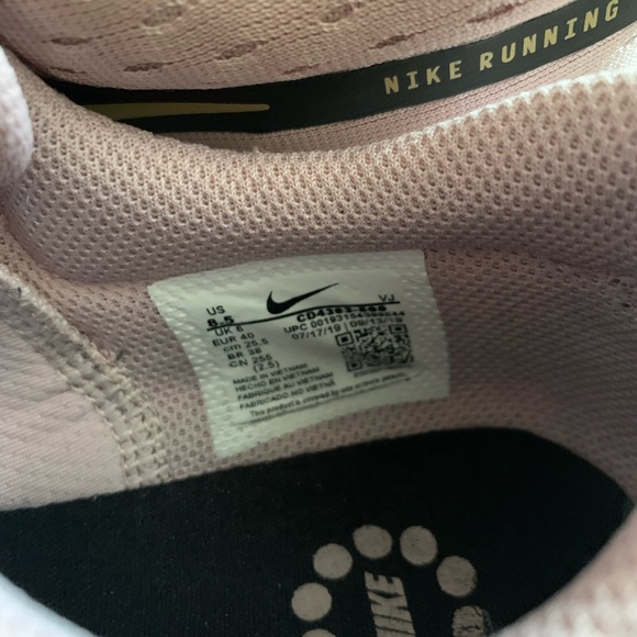 Nike Joy Run - Picture 2 of 4